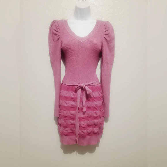 💚5/$25 Velzera Pink Bubble Hem Puff Shoulders Belted Knit Sweater Dress Small - Picture 1 of 6